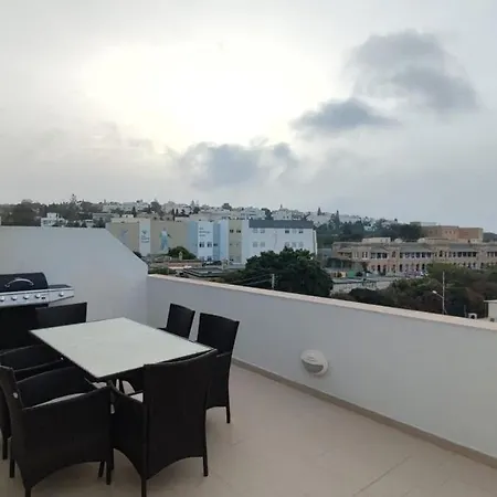 2 Bedroom Penthouse ,sea View Apartment