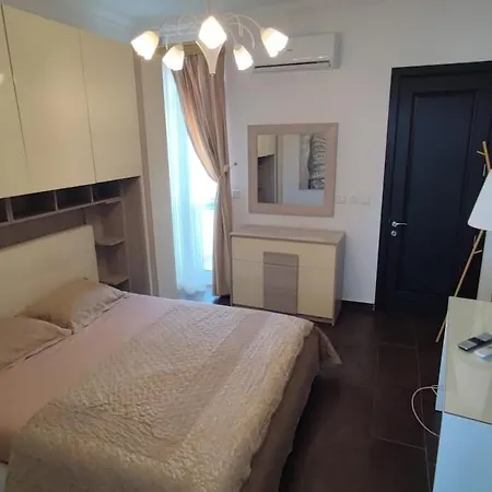 Apartment 2 Bedroom Penthouse ,sea View *