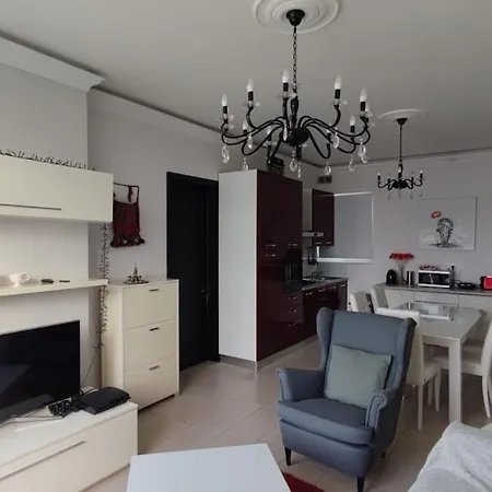 Apartment 2 Bedroom Penthouse ,sea View