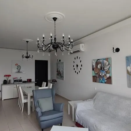 2 Bedroom Penthouse ,sea View Apartment